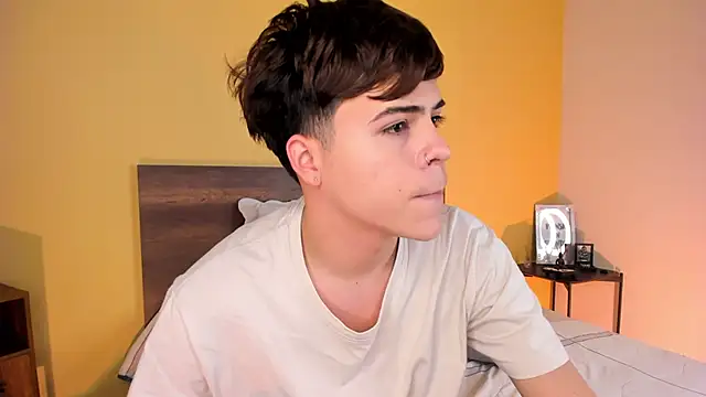 justinbiler online show from March 2, 2025, 12:32 pm