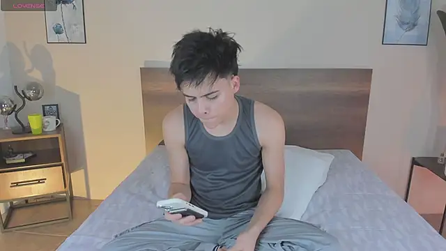 justinbiler online show from September 11, 2025, 12:27 pm