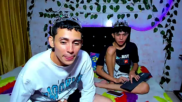 Alexander and Xiao online show from January 9, 2025, 1:50 am