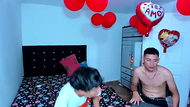 Alexander and Xiao online show from February 15, 2025, 10:10 pm