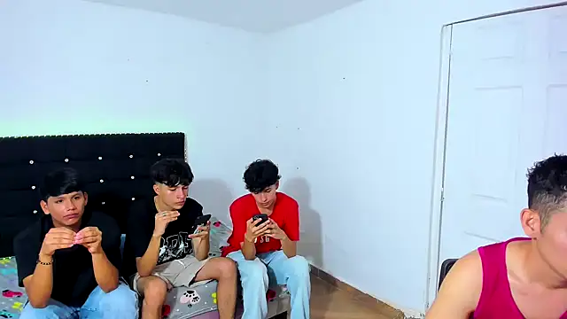 Alexander and Xiao online show from February 27, 2025, 9:58 pm