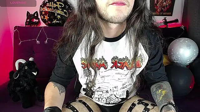 blckwolf 6 online show from December 17, 2024, 10:11 pm