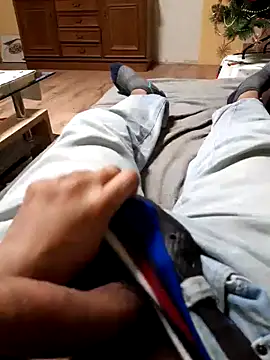 Snapshot of Big_Dick_22_in_Room chatting on December 1, 2024, 4:40 pm Big Dick 22 in Room online show from December 1, 2024, 4:40 pm