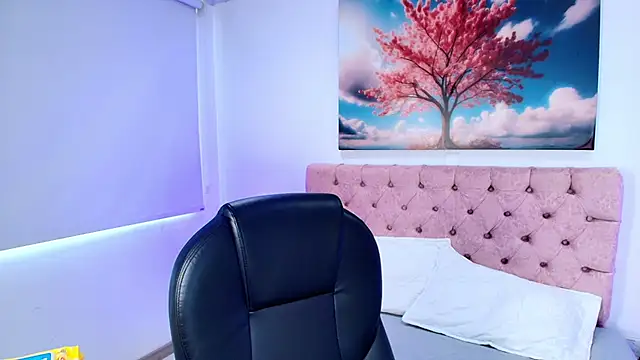 Emma monserrat online show from March 6, 2026, 8:27 pm