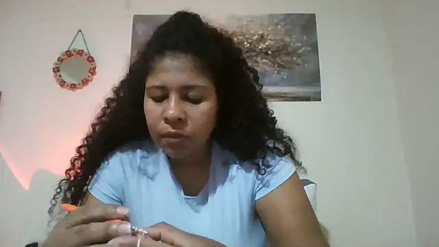 Snapshot of Ivon-09 chatting on June 21, 2026, 11:07 pm Ivon-09 online show from June 21, 2026, 11:07 pm