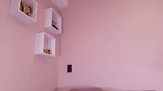 veronica sinner  online show from February 23, 2026, 4:15 pm