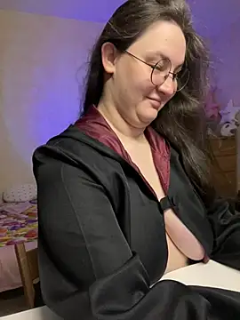 Snapshot of hungry1bunny chatting on February 9, 2025, 5:22 pm hungry1bunny online show from February 9, 2025, 5:22 pm