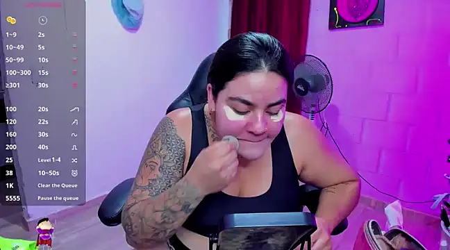 Sharon hils online show from December 20, 2024, 8:23 pm