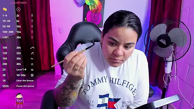 Sharon hils online show from February 8, 2025, 9:36 pm