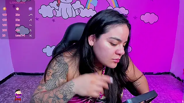 Sharon hils online show from February 22, 2026, 2:48 pm