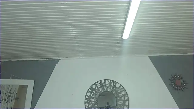 Snapshot of poison_girl21 chatting on February 6, 2025, 6:35 pm poison girl21 online show from February 6, 2025, 6:35 pm