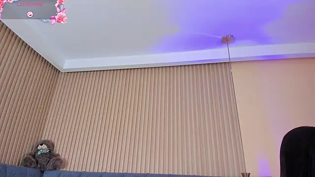 kathecute   online show from September 25, 2025, 1:31 am