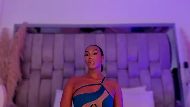 ChaynnaCooper online show from February 3, 2026, 6:22 am