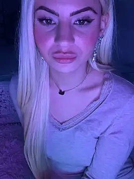 Snapshot of Lexy669 chatting on January 24, 2025, 10:51 pm Lexy669 online show from January 24, 2025, 10:51 pm