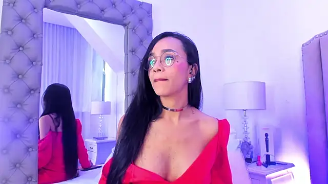 SamanthaFerrer   online show from December 24, 2024, 6:28 pm