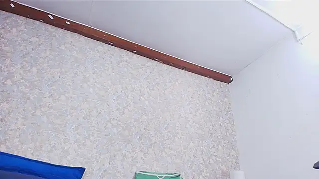 nicol f online show from November 8, 2025, 3:07 am