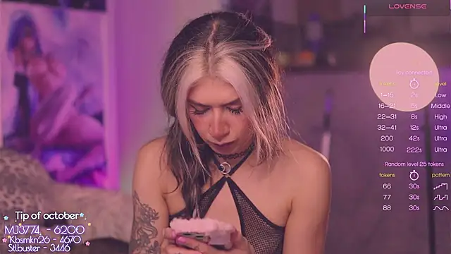 Virtual Wafu online show from October 18, 2025, 12:39 pm