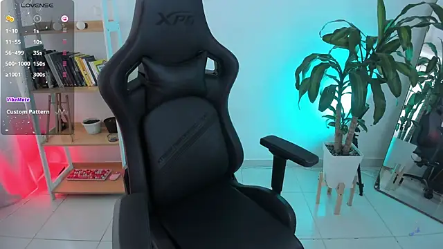 GretaX-X online show from February 12, 2026, 2:12 pm