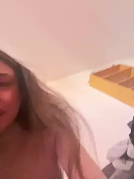 Snapshot of vienncica chatting on February 28, 2025, 8:09 am vienncica online show from February 28, 2025, 8:09 am