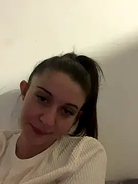 Snapshot of vienncica chatting on October 15, 2025, 4:45 am vienncica online show from October 15, 2025, 4:45 am