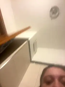 Snapshot of vienncica chatting on October 17, 2025, 12:25 am vienncica online show from October 17, 2025, 12:25 am