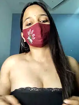 Snapshot of Varnika_aarora chatting on February 18, 2025, 2:27 pm Varnika aarora online show from February 18, 2025, 2:27 pm