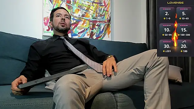 tommy raym0ndg online show from December 9, 2024, 7:50 pm