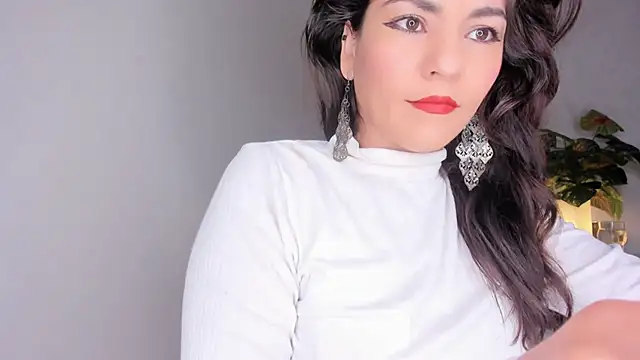 Chanel shaw online show from September 21, 2025, 7:15 pm