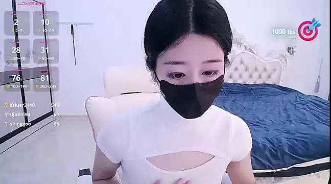 CN-xiaofei online show from February 9, 2025, 5:40 am