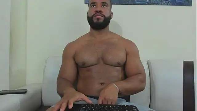 Snapshot of lunainsane58 chatting on March 16, 2026, 8:18 am lunainsane58 online show from March 16, 2026, 8:18 am