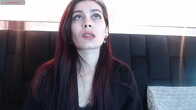  yuyi online show from January 2, 2025, 11:09 am