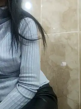 jihane-44 online show from December 23, 2024, 4:06 pm