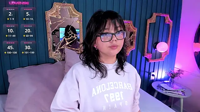 missy taylor  online show from February 25, 2025, 2:33 pm