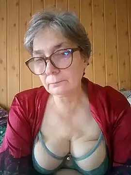 IrinaSweet54 online show from September 29, 2025, 7:35 am