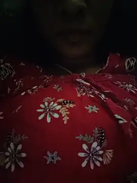 Snapshot of Ambika01 chatting on June 19, 2026, 6:29 am Ambika01 online show from June 19, 2026, 6:29 am