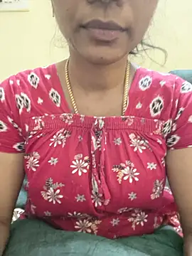 Snapshot of Ambika01 chatting on July 3, 2026, 9:48 am Ambika01 online show from July 3, 2026, 9:48 am