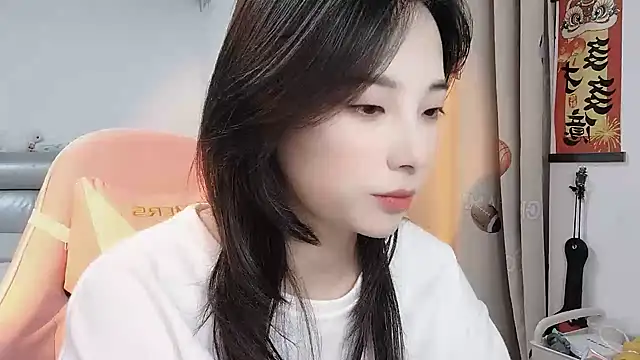 ooo   mimi online show from March 14, 2025, 11:45 am