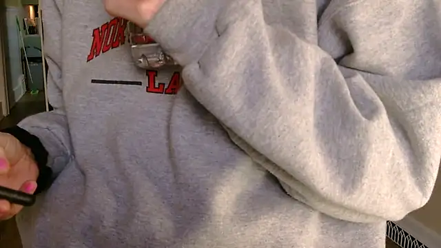 Sexyhottpunani online show from April 23, 2026, 11:20 am