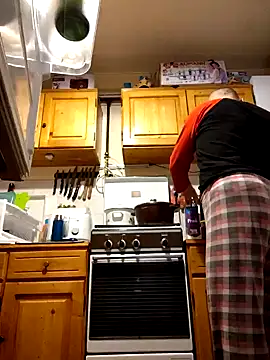 intx800 online show from February 13, 2025, 3:07 am