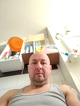 intx800 online show from April 12, 2026, 5:23 am