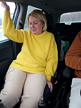 Snapshot of -Schweppes- chatting on January 16, 2025, 7:49 am -Schweppes- online show from January 16, 2025, 7:49 am