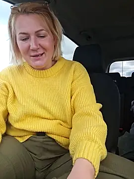 Snapshot of -Schweppes- chatting on March 17, 2025, 10:49 am -Schweppes- online show from March 17, 2025, 10:49 am