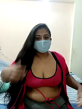 Snapshot of DIZZLING_DIVA chatting on December 24, 2024, 7:00 pm DIZZLING DIVA online show from December 24, 2024, 7:00 pm