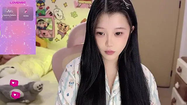 xiSSts online show from November 2, 2025, 8:33 pm