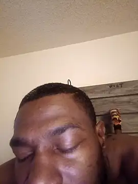 Mcoleman4642 online show from October 3, 2025, 11:35 pm