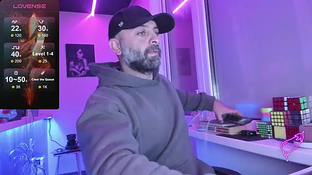 MAGABEAR077 online show from September 12, 2025, 4:40 pm