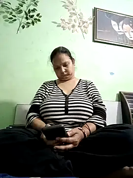 Kavya kapoor online show from February 9, 2025, 8:33 am