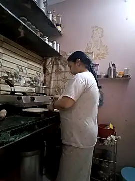 Kavya kapoor online show from April 17, 2026, 3:42 am