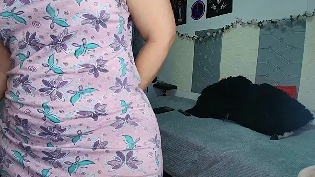 scarlett  morgan online show from March 6, 2026, 2:13 pm