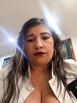 Snapshot of Hannahcandyy chatting on October 29, 2025, 4:09 pm Hannahcandyy online show from October 29, 2025, 4:09 pm